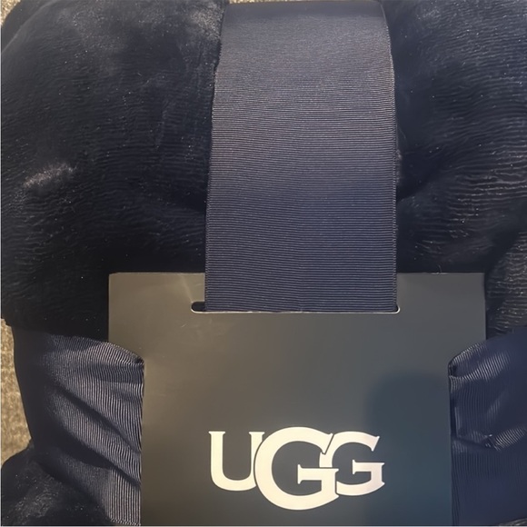 UGG Bedding Ugg Coco Throw Poshmark